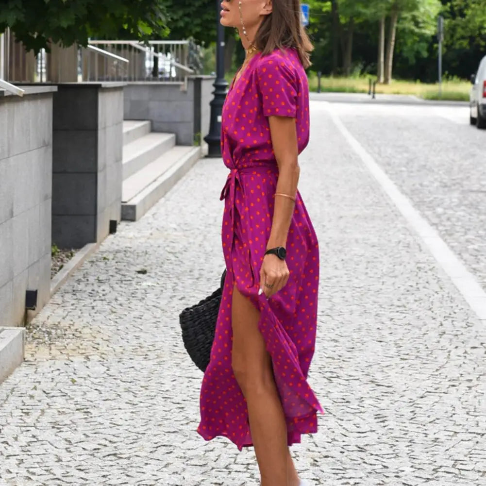 Midi šaty s výstřihem do V a krátkými rukávy s nádherným květinovým potiskem