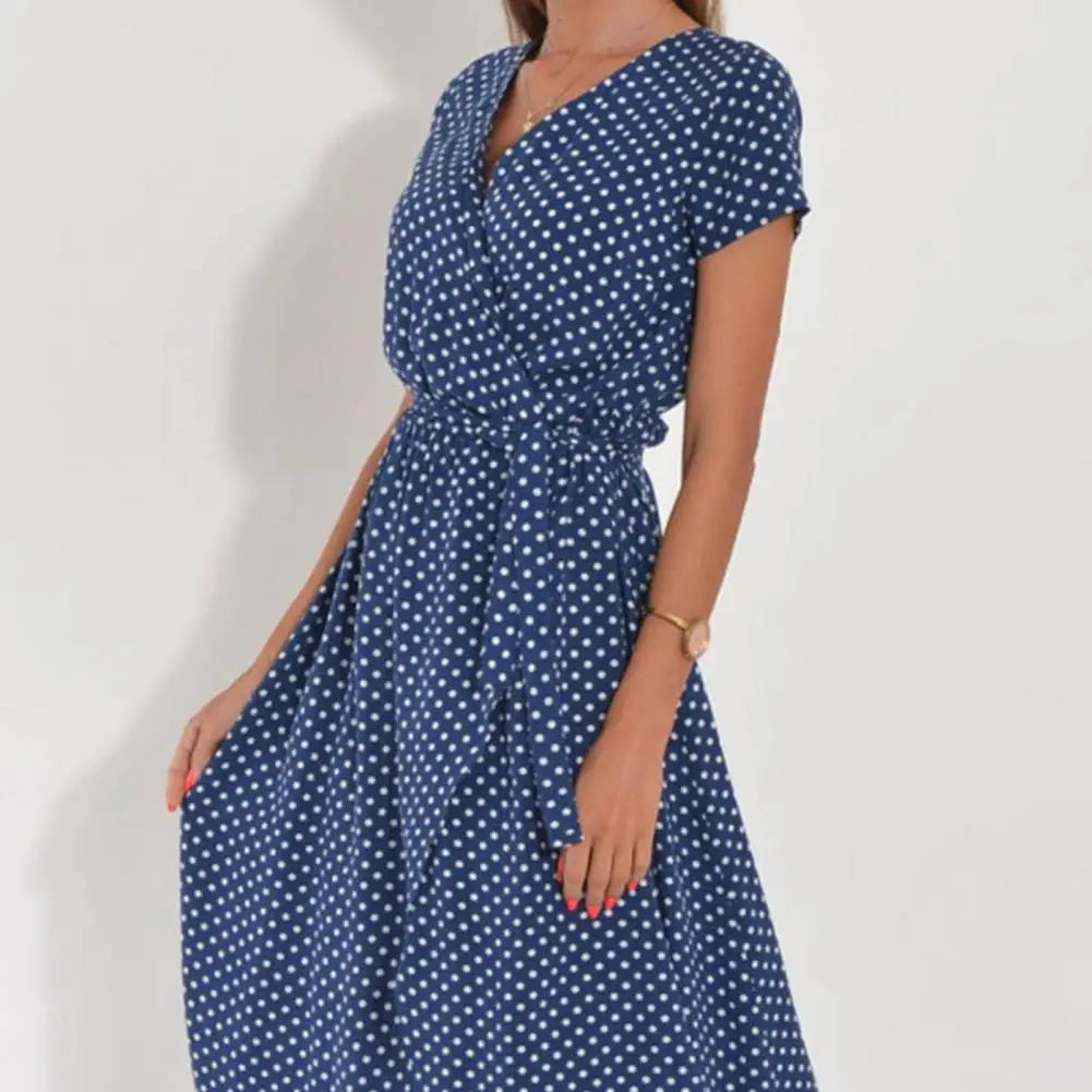 Midi šaty s výstřihem do V a krátkými rukávy s nádherným květinovým potiskem